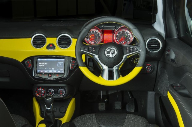 2013 Vauxhall ADAM (5).jpg